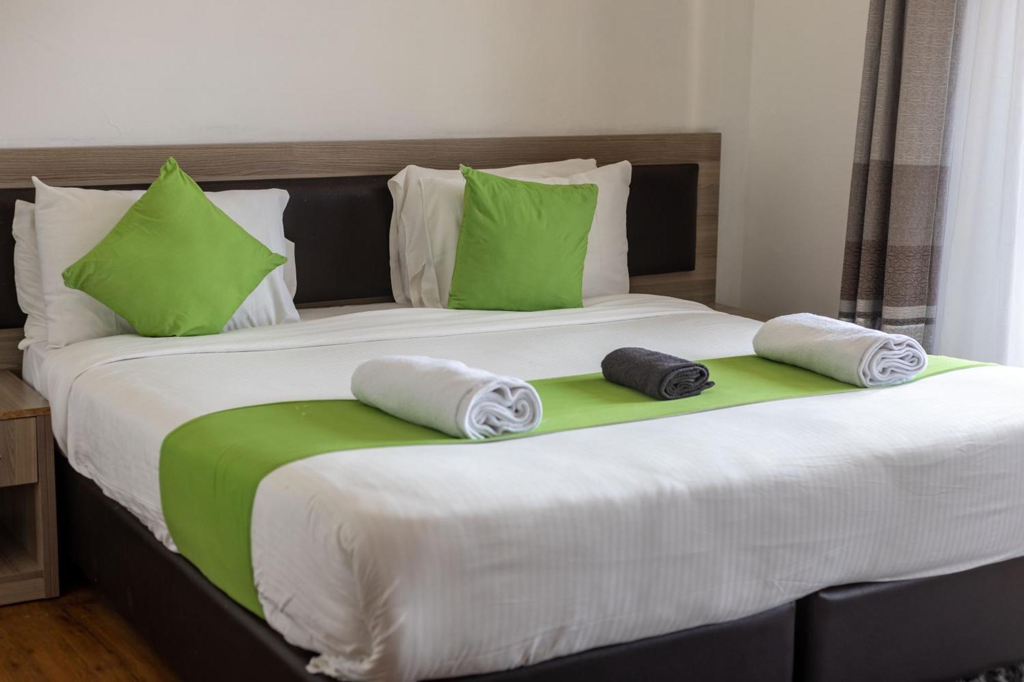 Bed & Breakfast Erica Residences - Riverside